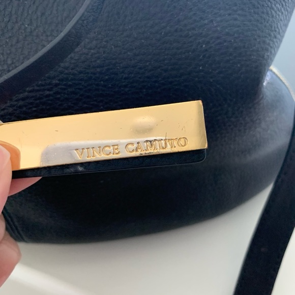 Vince Camuto Shoulder Bag in Black Leather with Gold Hardware - Picture 3 of 8